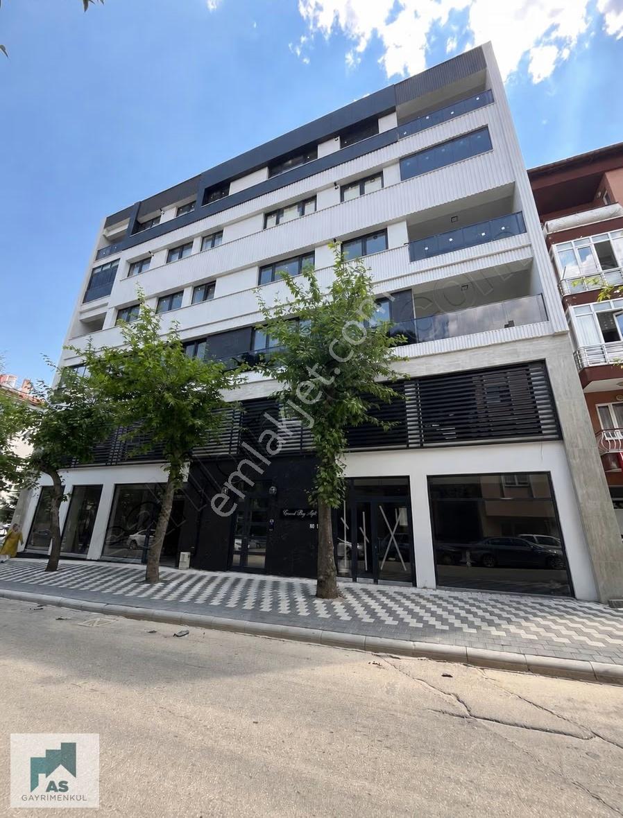 Çelebiler Ana Cadde Üzeri 700 Metrekare Kiralık Dükkan - Görsel 7