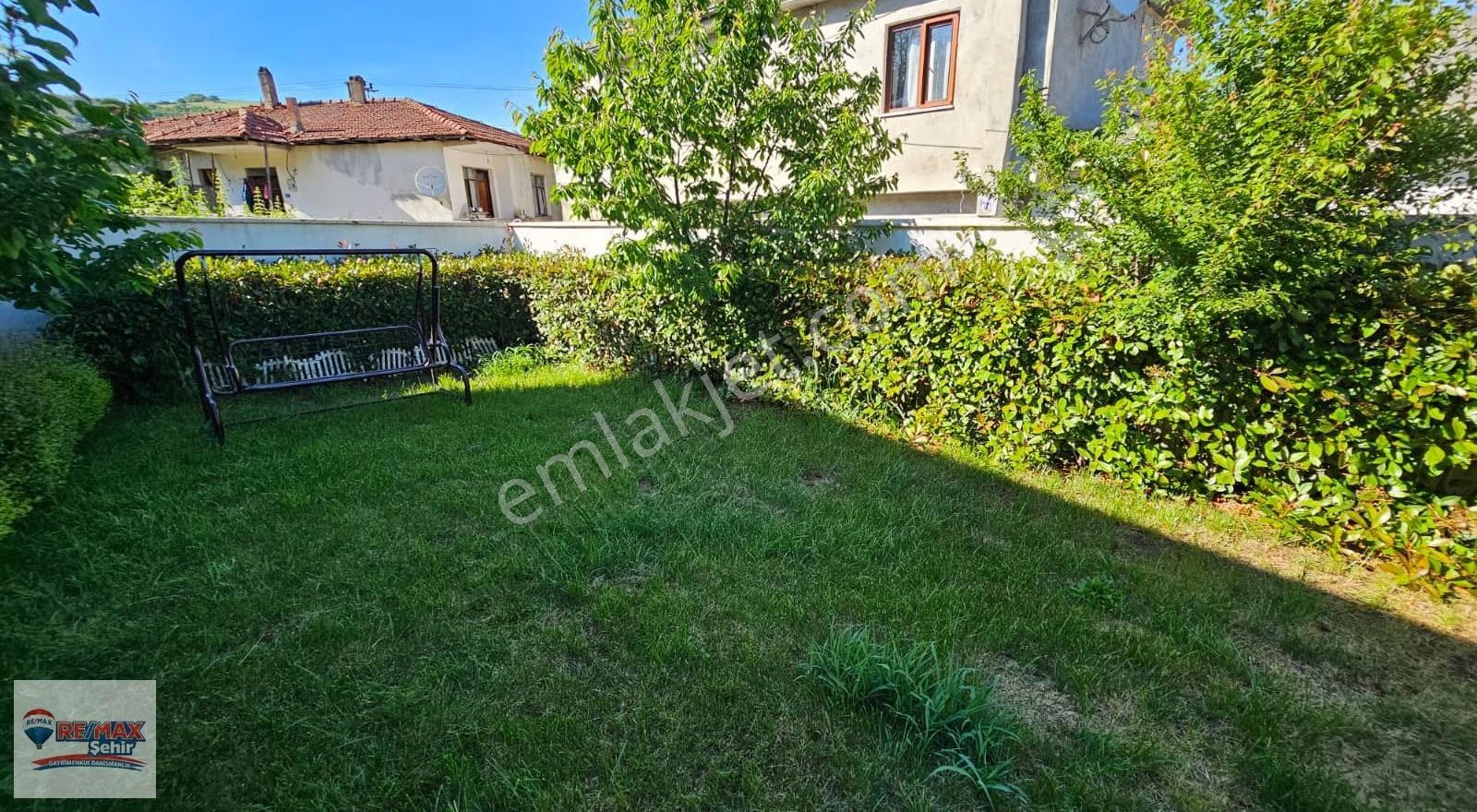 Re/max Şehir'den Çınarcık Şenköy'de Müstakil Ev - Görsel 18