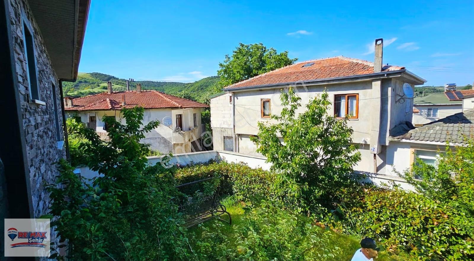 Re/max Şehir'den Çınarcık Şenköy'de Müstakil Ev - Görsel 9