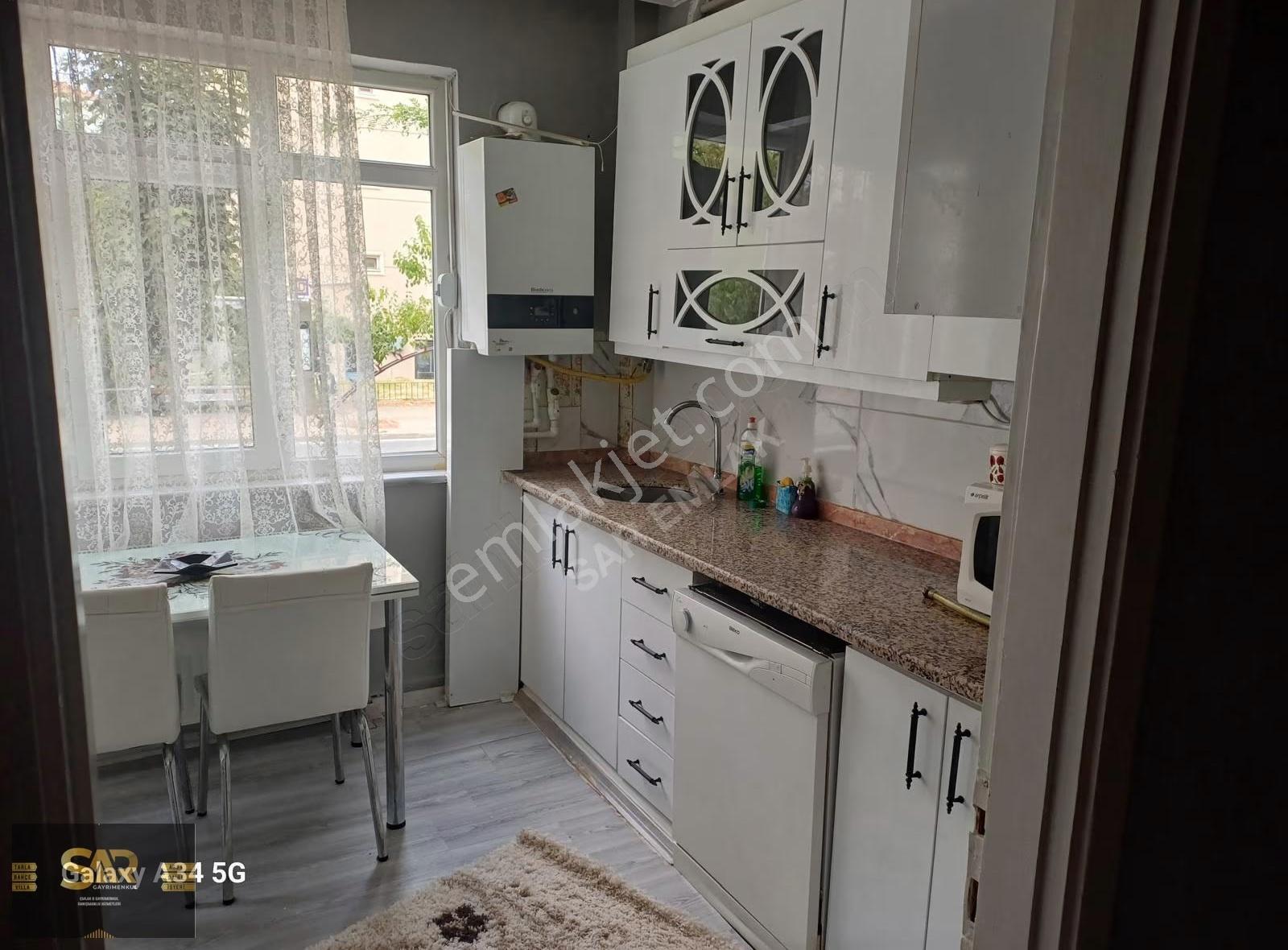 Edirne 1.murat Mahalesi Satılık Eşyalı, İçi Yapılı 3+1 Daire