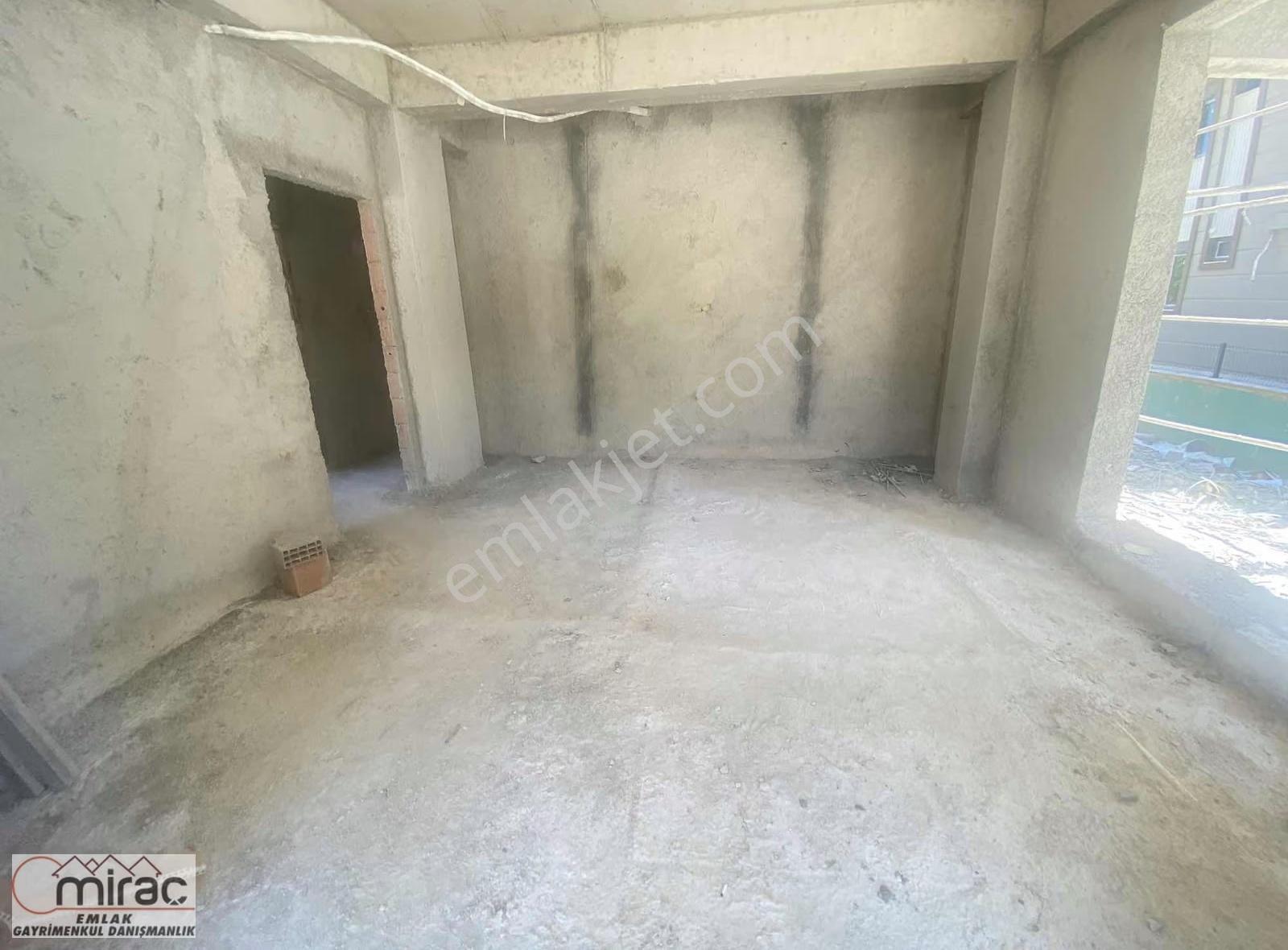 Kavaklı Mahallesinde 2+1 Giriş Kat Sıfır Daire - Görsel 3