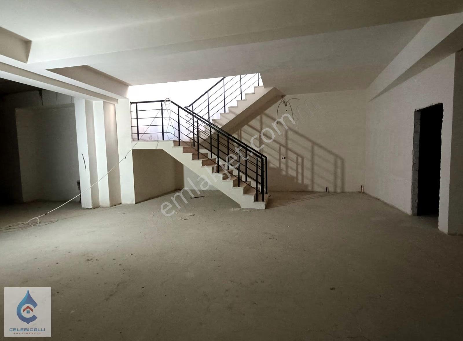 Çayırova Emek'te Boydan Yapı'da 450 M2 Kiralık Dükkan - Görsel 28