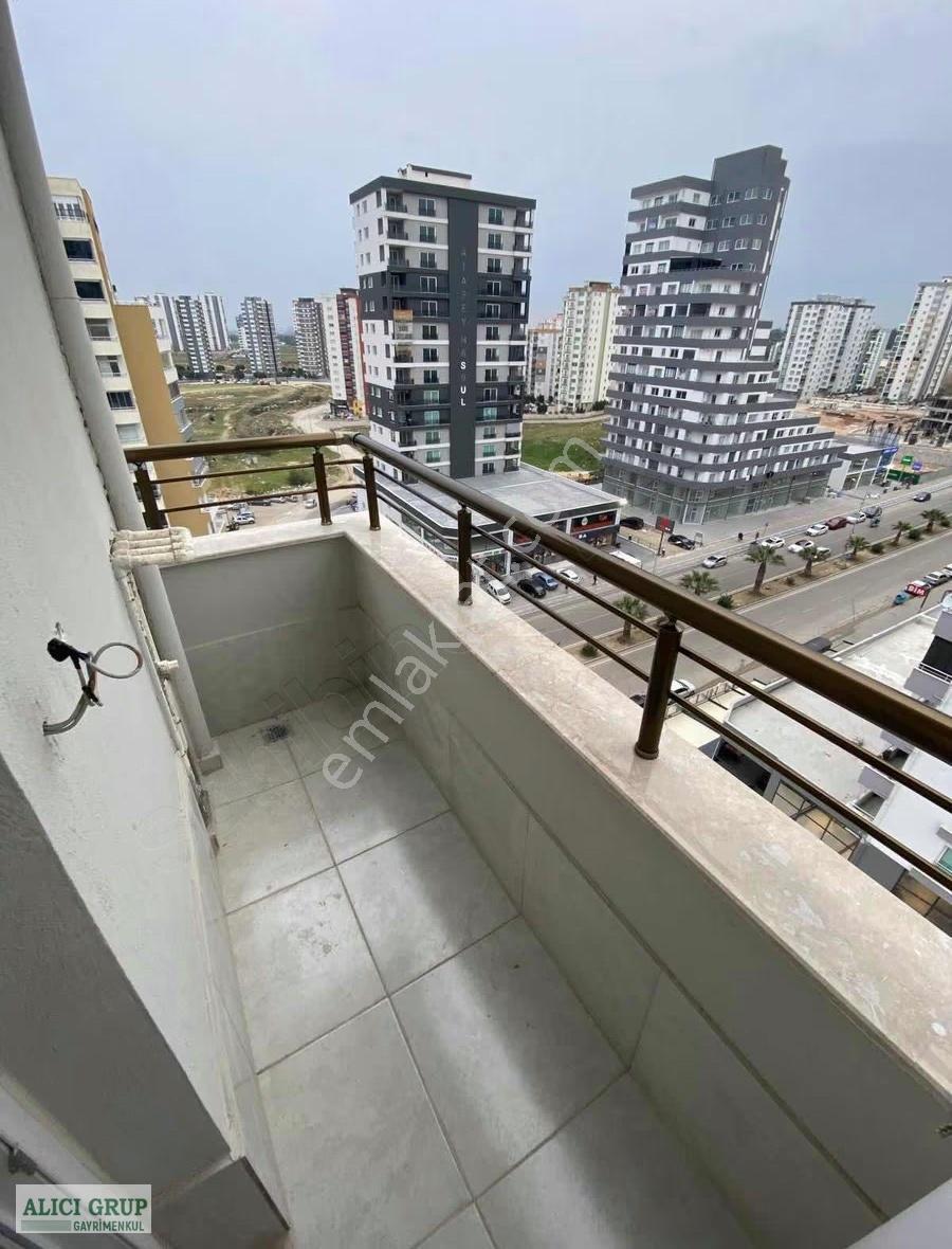 Cadde Üzeri Full Eşyalı Hasarsız 1+1 Daire - Görsel 3