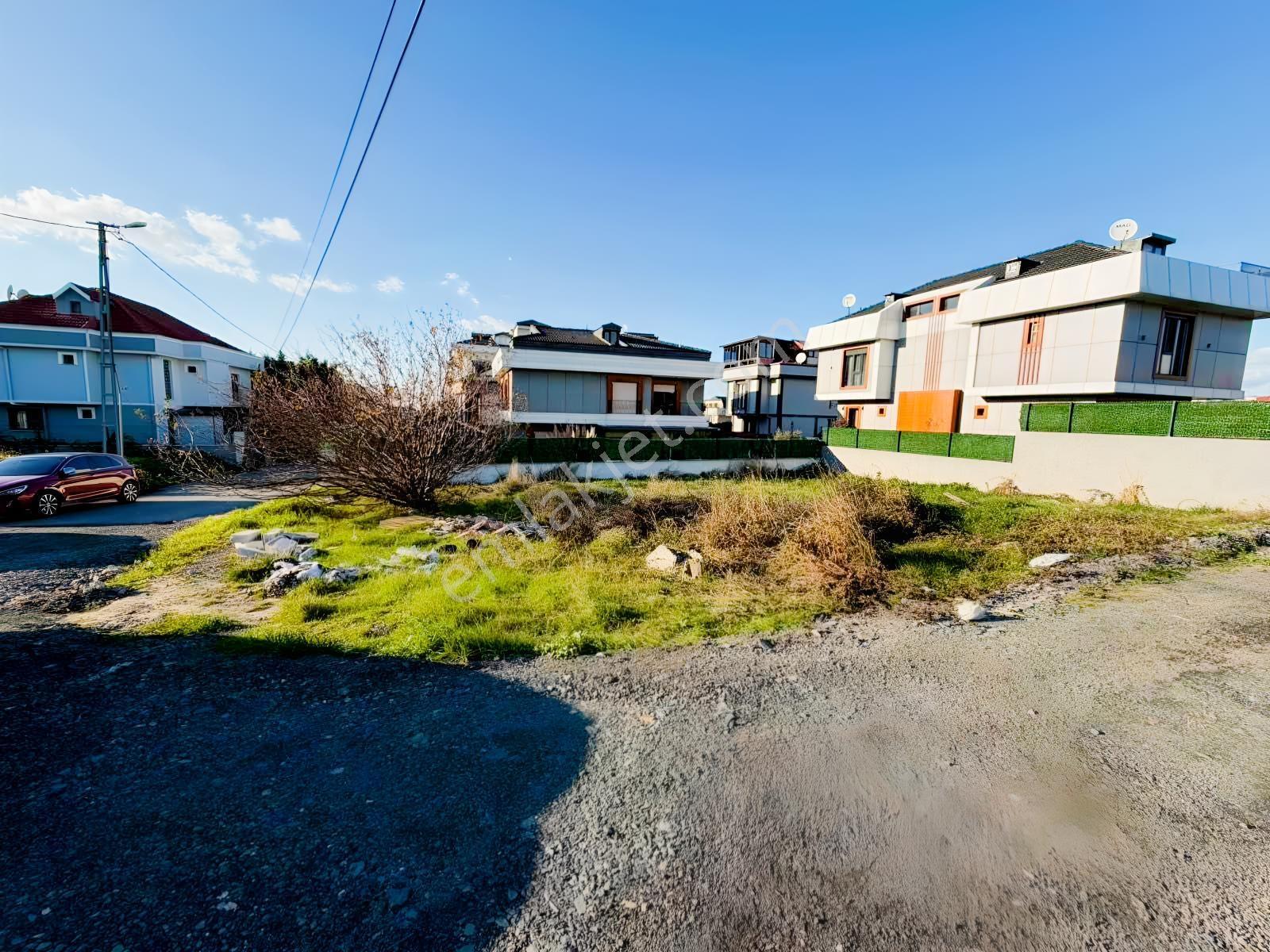 Beylikdüzü'nde Villa İmarlı Köşe Parselde 388m2lik Satılık Arsa - Görsel 3