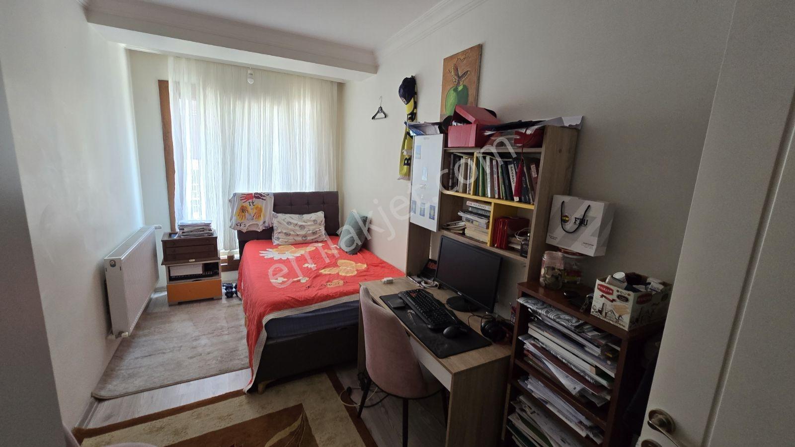 Buca Merkezde Satılık 2+1 Doğalgazlı Daire! - Görsel 32