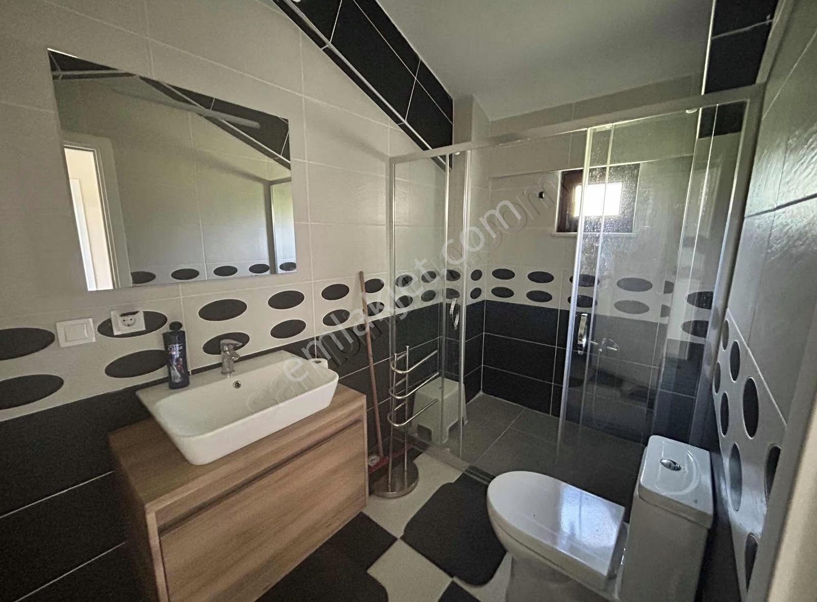 İzmit Yassıbağda Kiralık 4+1 Villa - Görsel 21