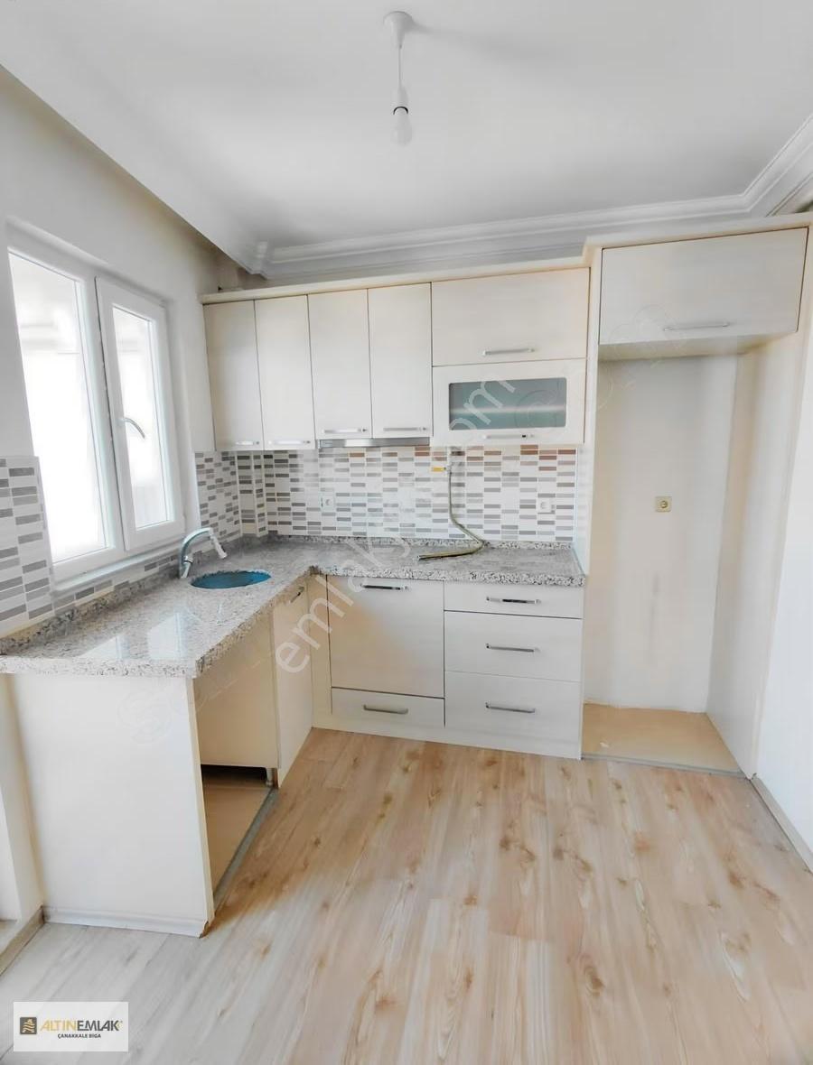 Biga Eski Balık Pazarı Mevkii Kiralık 2+1 Daire - Görsel 14
