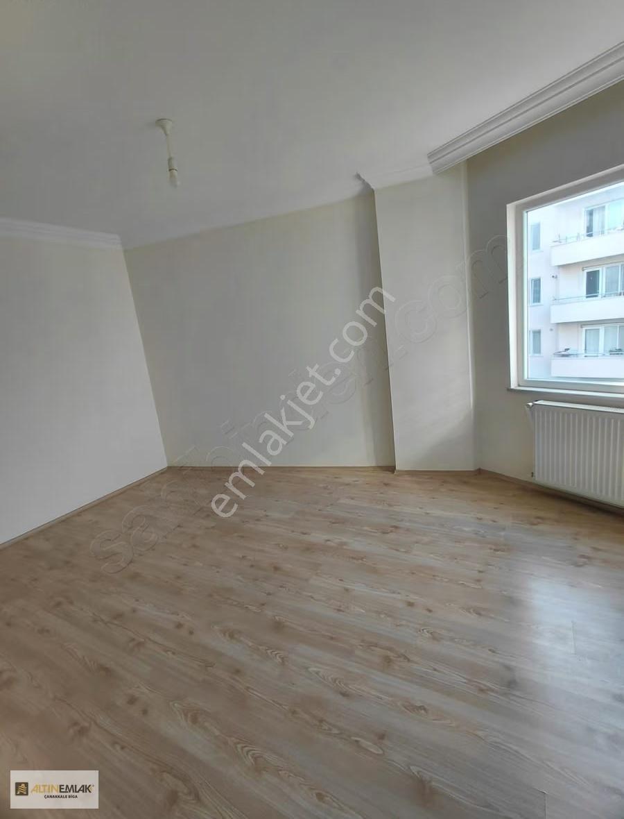 Biga Eski Balık Pazarı Mevkii Kiralık 2+1 Daire - Görsel 13