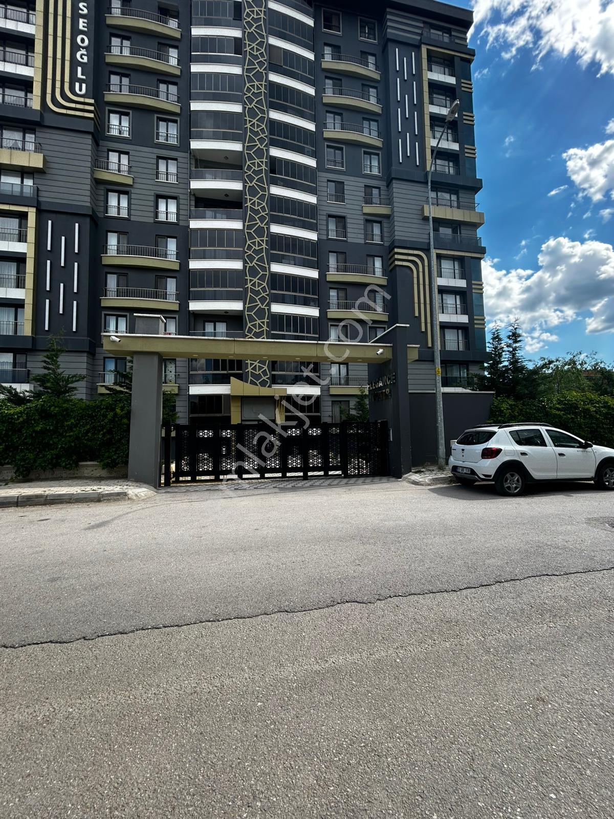 Afyon Üçok Emlaktan Uydukent Selçuklu Mah Kiralık Ultra Lüx 4+1 Arakat Teraslı Daire - Görsel 4