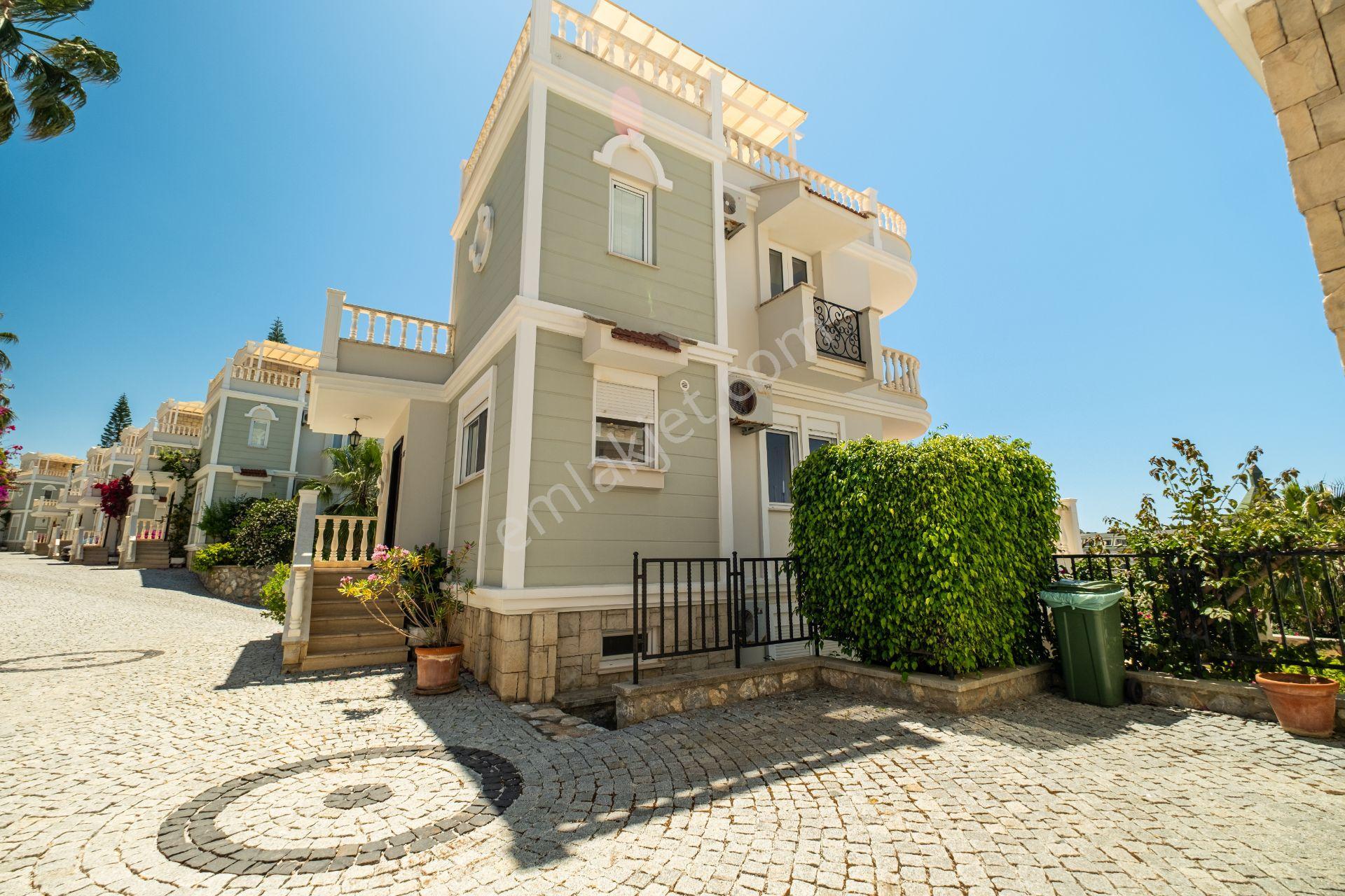 Alanya Konaklı'da Satılık Oasıs Club 2 4+1 Villa Fully Furnıshed - Görsel 31