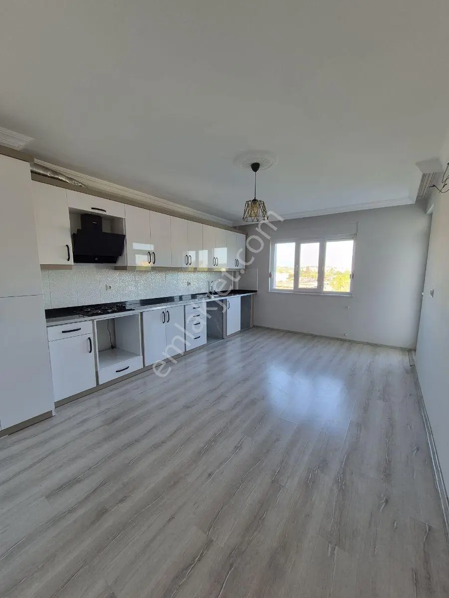 Cumalı 3+1 160 M2 Geniş Ara Kat Daire Somuncu Baba Arkası