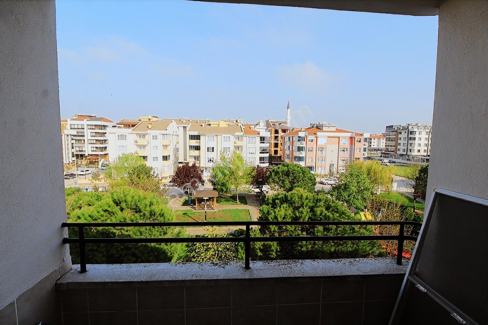 Bahçelievlerde Site İçerisinde Kiralık 3+1 Daire - Görsel 11