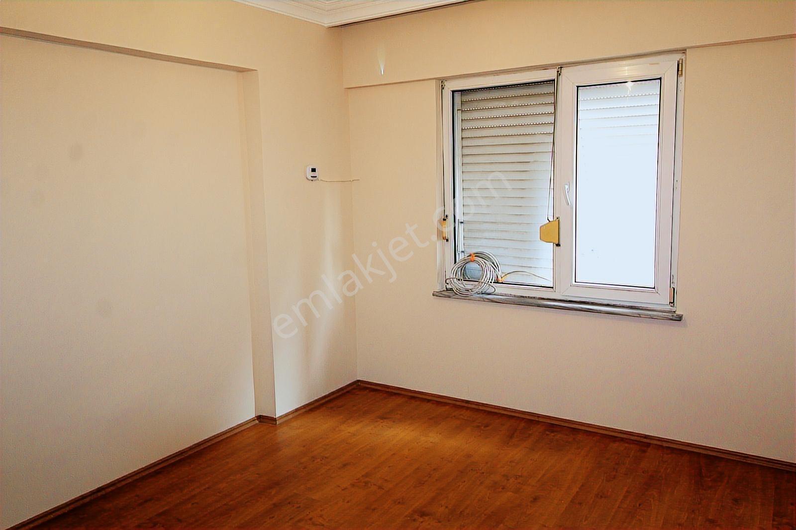 Bahçelievlerde Site İçerisinde Kiralık 3+1 Daire - Görsel 33