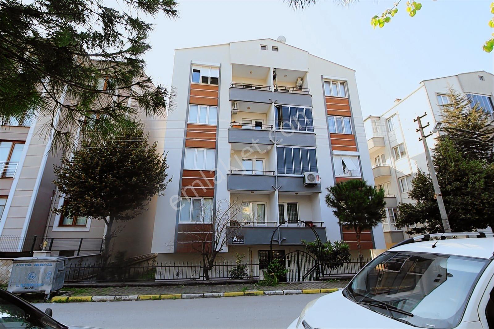 Bahçelievlerde Site İçerisinde Kiralık 3+1 Daire - Görsel 9