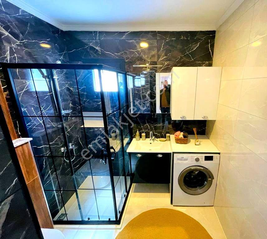 Kuşadasında Havuzlu Sitede Akıllı Ev Sistemli Özel Otoparklı Bahçeli Villa - Görsel 34