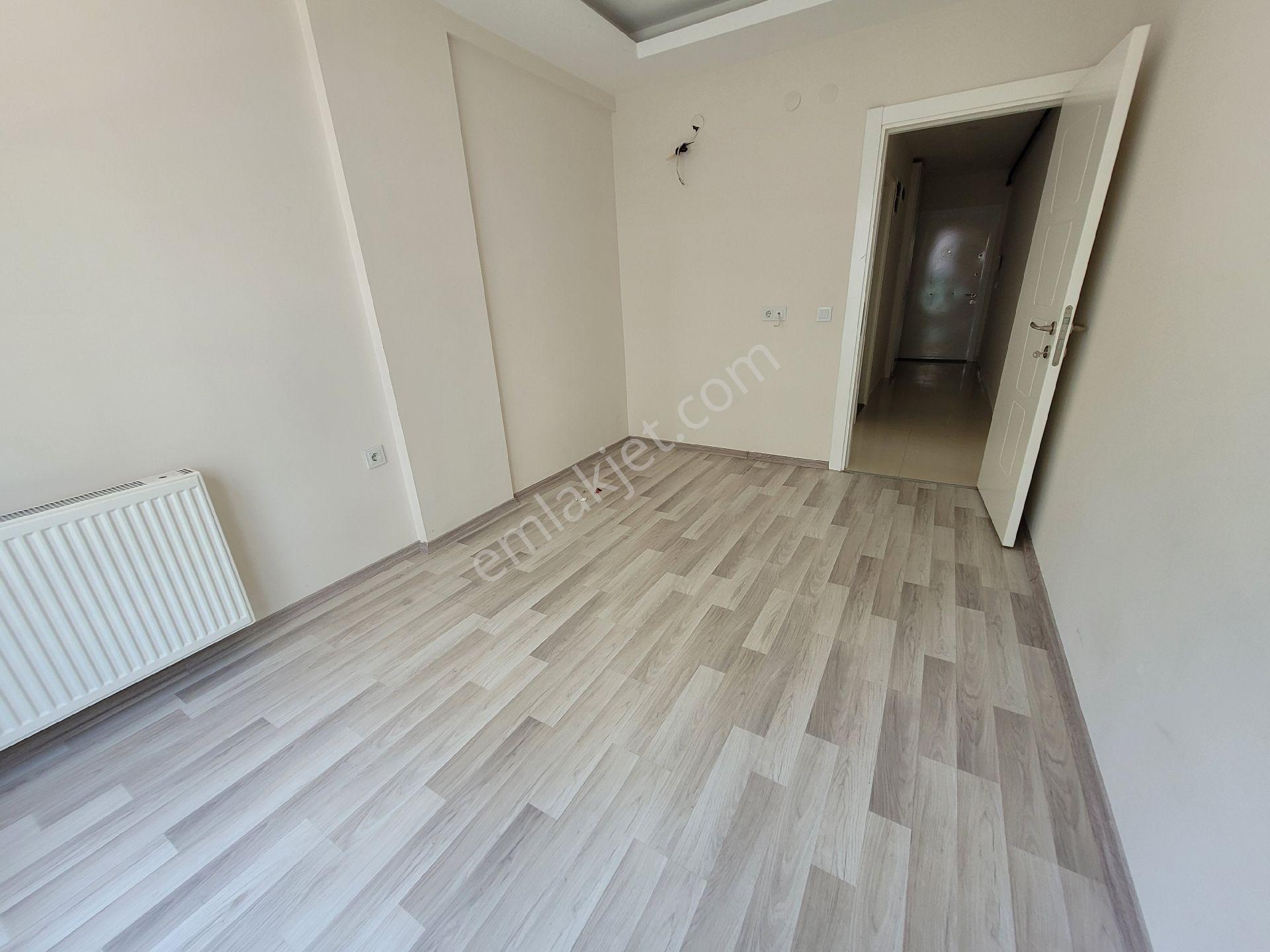 Sarısuda Yüzme Havuzlu Sıte İçerisine - Görsel 7
