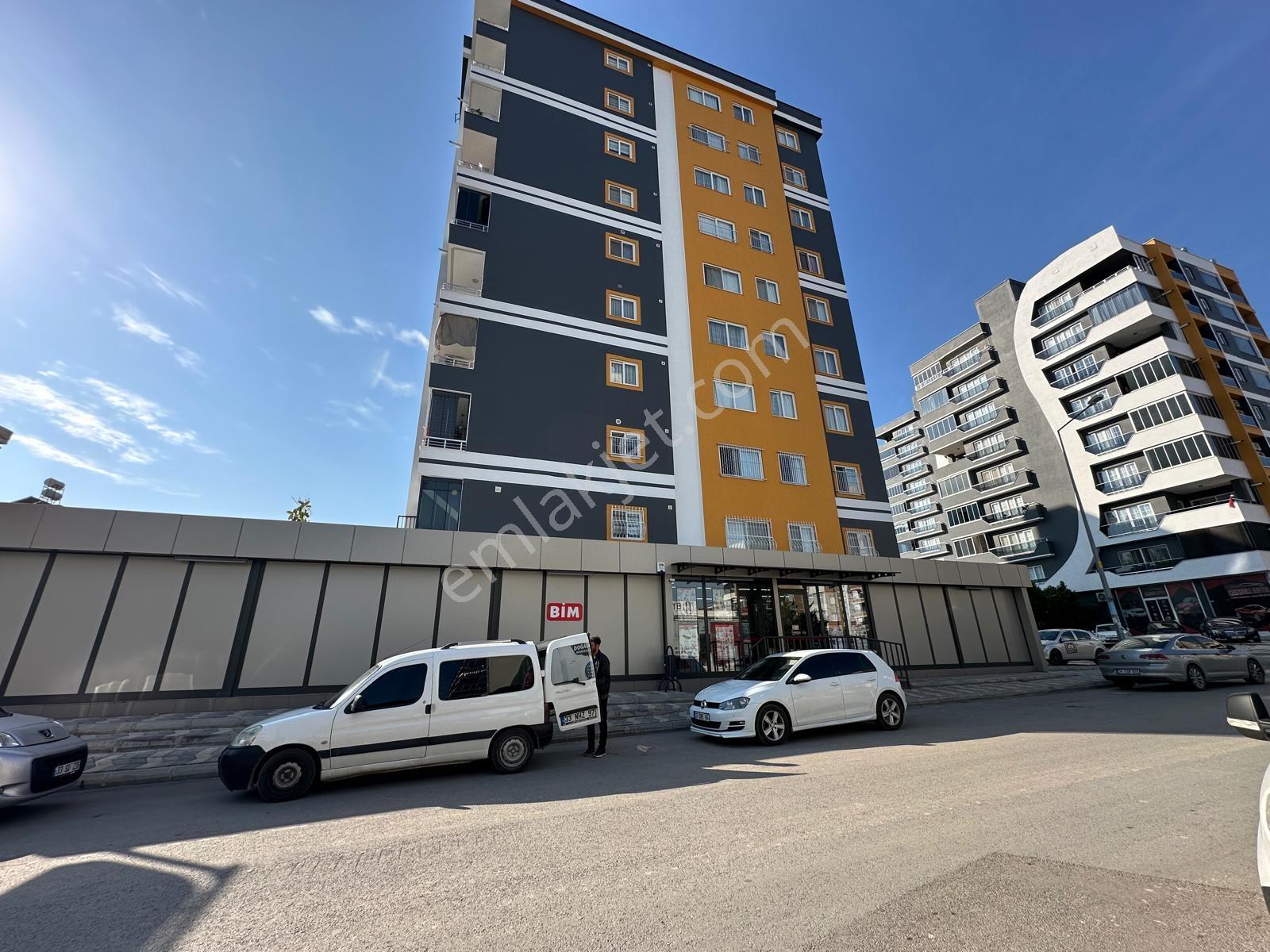 Erdemli'de Cadde Üzeri Kurumsal Kiracılı 400 M2 Satılık Dükkan - Görsel 14