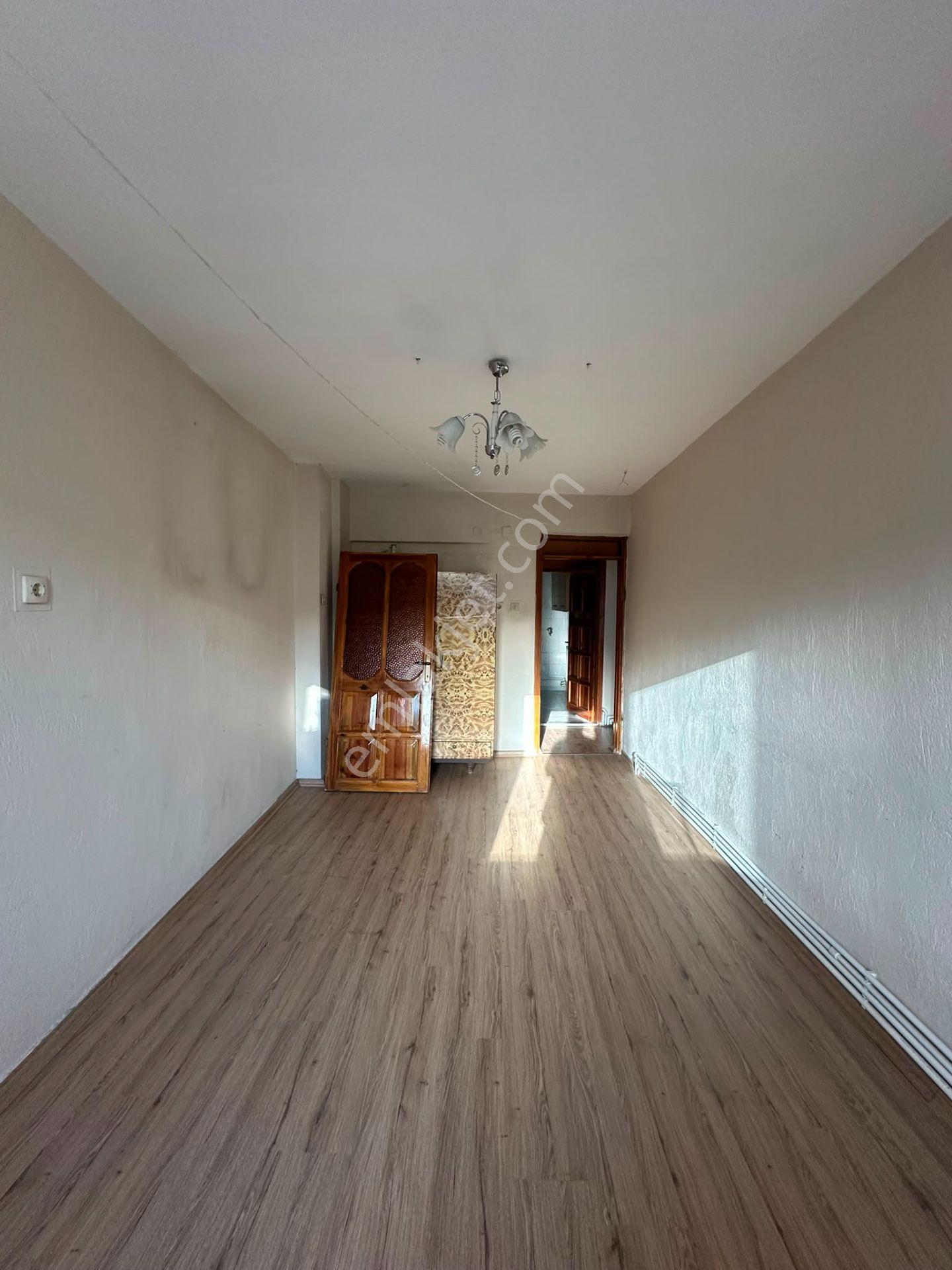 Nakliyeciler Okulu Mevkii Cadde Üstünde Arakat Doğalgaz Hazır Satılık Daire - Görsel 13