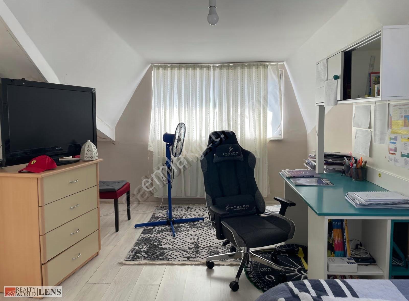 Arabacıalanı Mah Çatı Dublesk 3+1 Ebeveyn Banyolu Kiralık Daire - Görsel 13