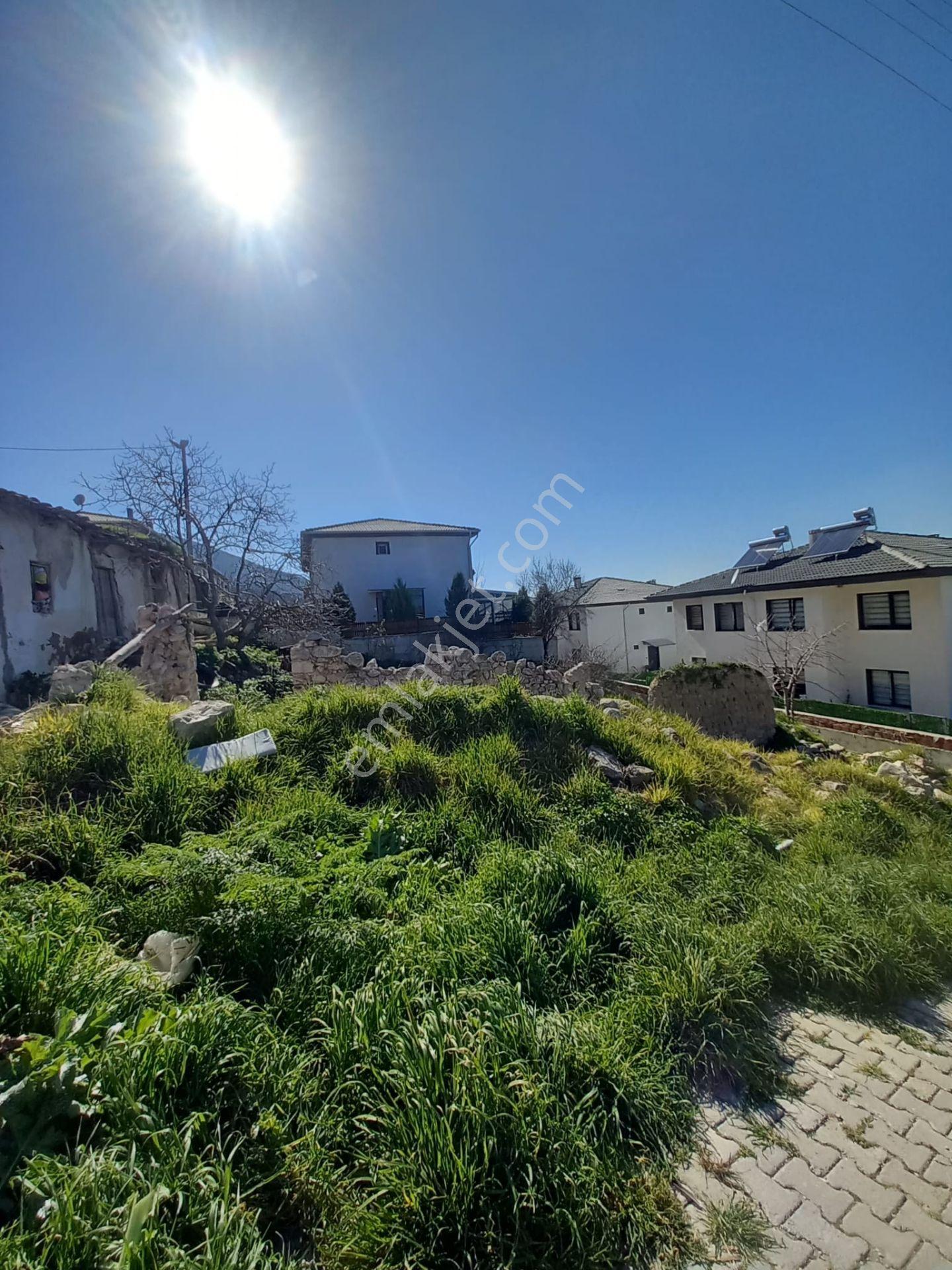 Kozanlıda Köşe Parsel Çift Villalık İmarlı Arsa Yoğun Talep Fiyat Düştü - Görsel 4
