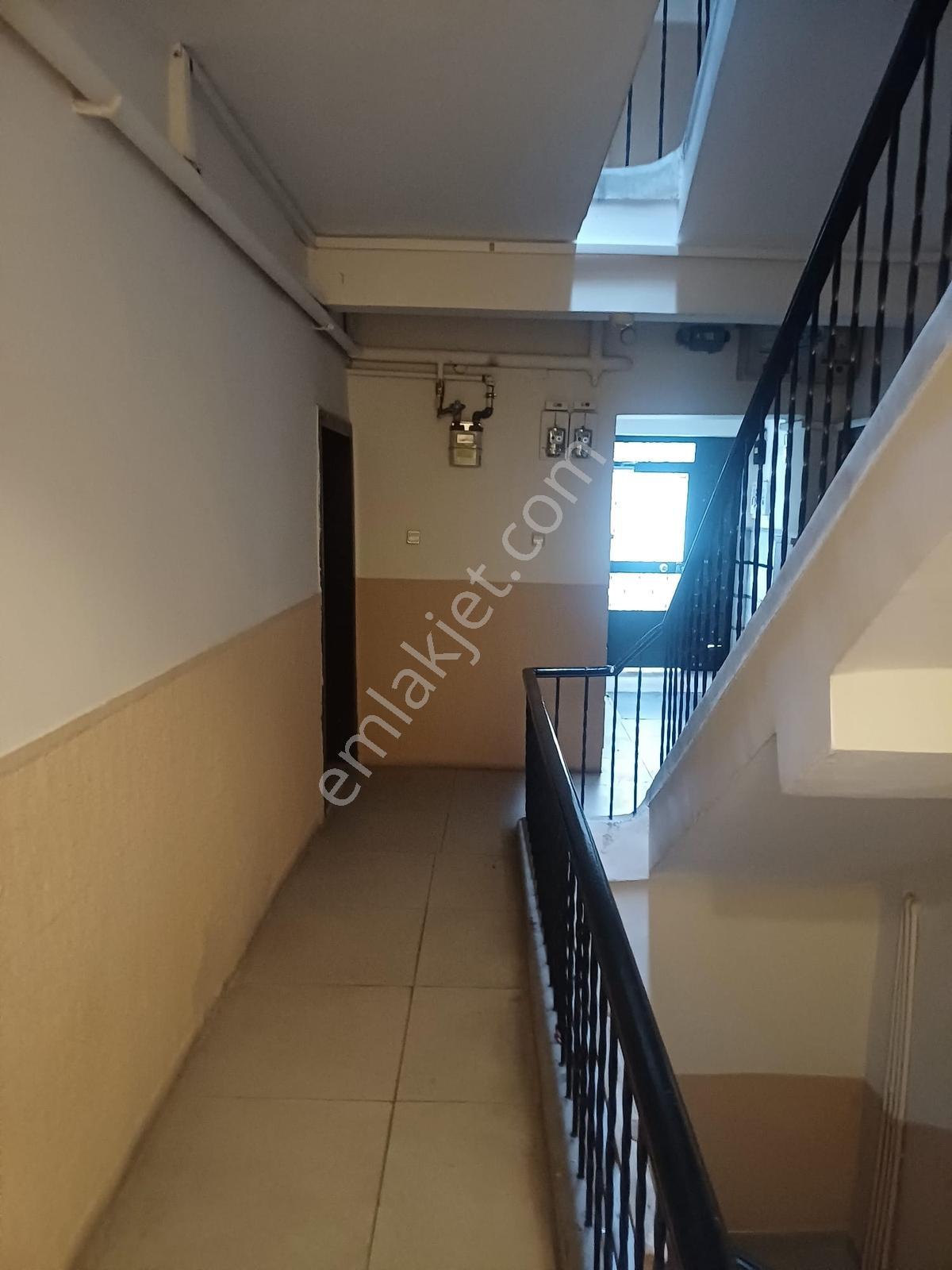 Gata'ya Yürüme Mesafesinde Eşyalı Geniş Kiralık 2+1 Daire - Görsel 31