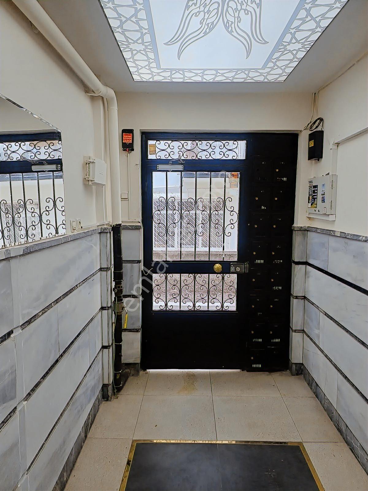 Gata'ya Yürüme Mesafesinde Eşyalı Geniş Kiralık 2+1 Daire - Görsel 2