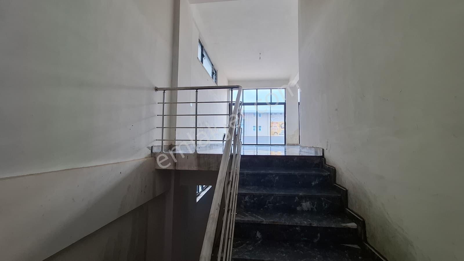 Kahramankazan Merkezde Satılık 3 Katlı, Teraslı Dükkan, Depo - Görsel 18