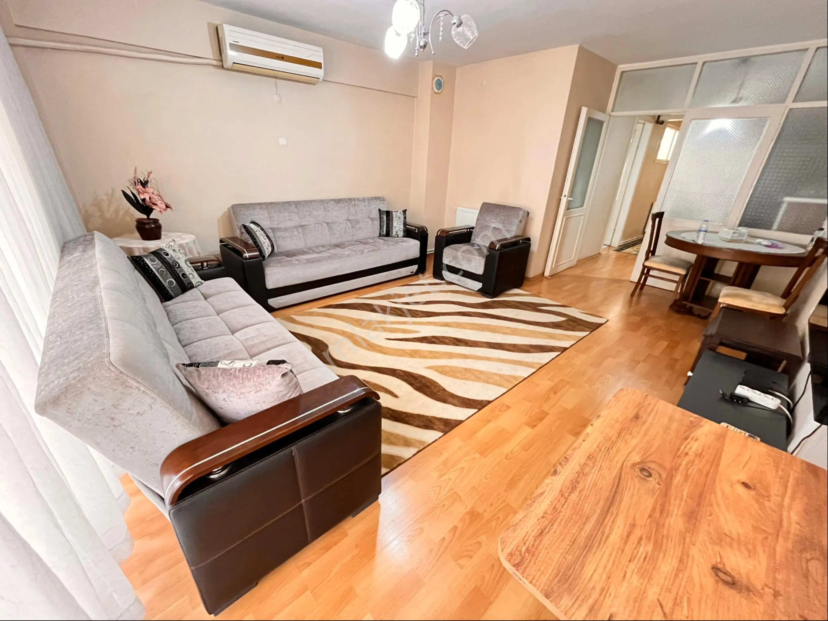 Hatay Askerü Hastane Yakınında 3+1 120m2 Full Eşyalı Arakat Daire - Görsel 2