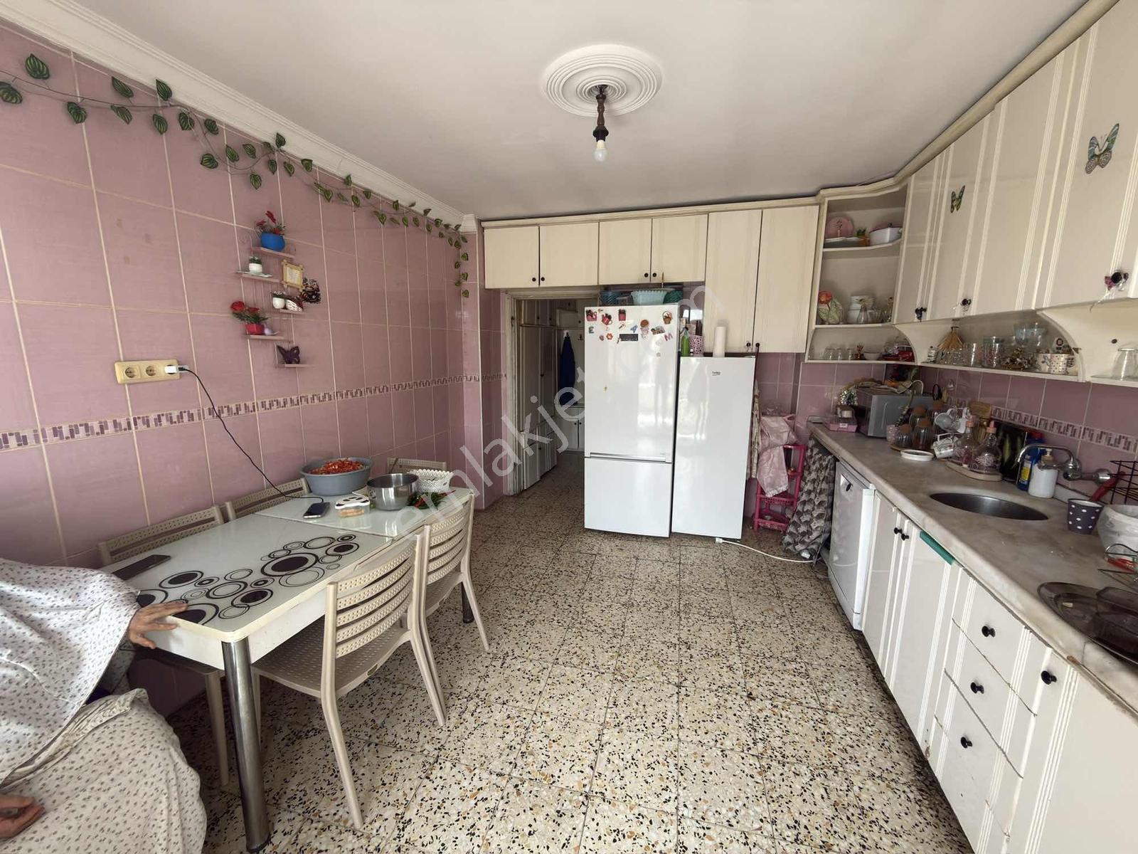 Çarşıda Adliyeye Çok Yakın Geniş 180 M2 3+1 Kaçmaz Daire ! - Görsel 22