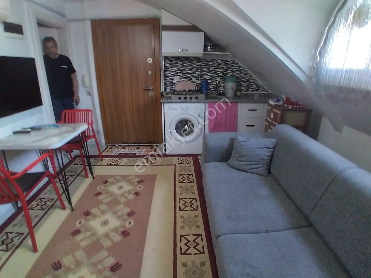 Ender Uysal Gayrimenkulden İstiklal De Satılık 1+1 Fırsat Çatı Katı Apart... - Görsel 3
