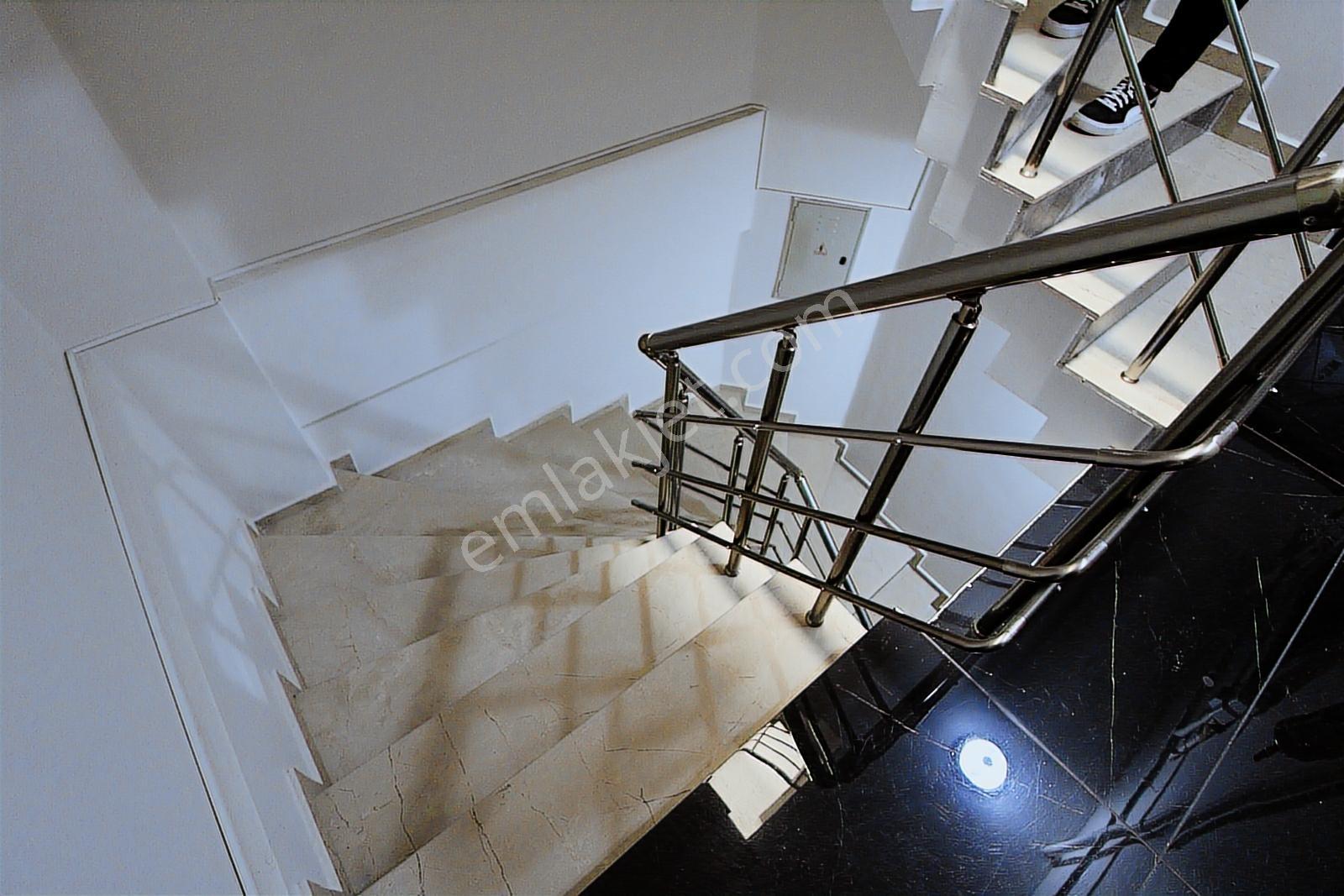 Startkey Yön Den Nef Yakını Merkezde Eşyalı Kiralık 2+0 Daire - Görsel 25