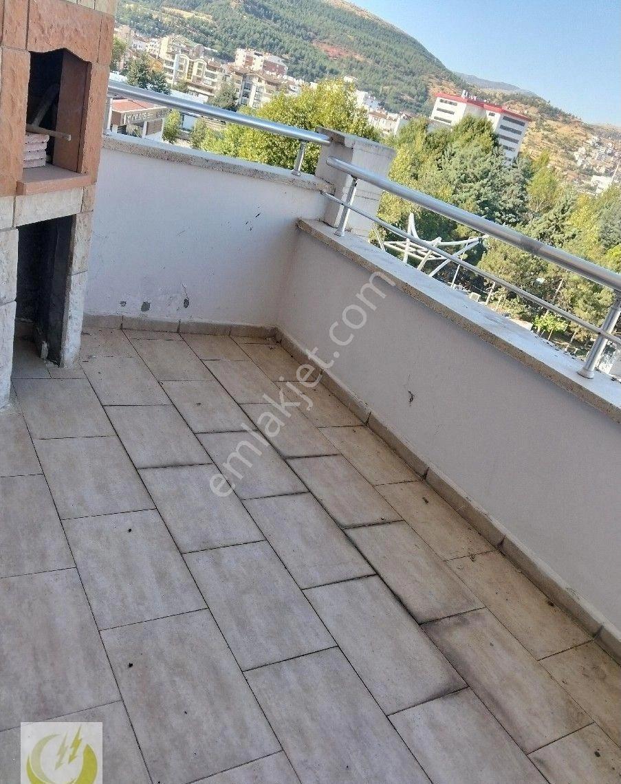 Tokat Merkez Karşıyakada Temiz Dubleks 6+1 Daire - Görsel 19