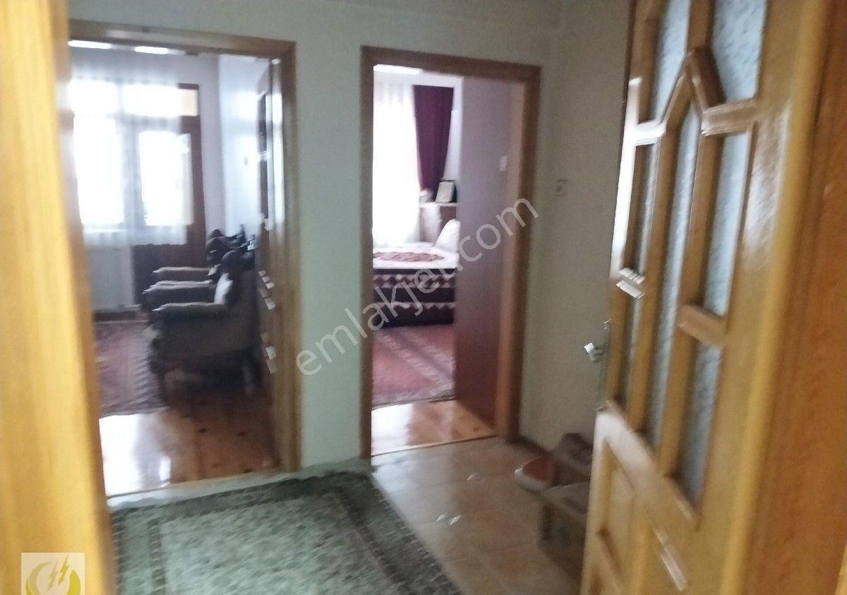 Tokat Merkez G. O. P Bulvarı Üzerinde 2+1 Satlık Daire - Görsel 3