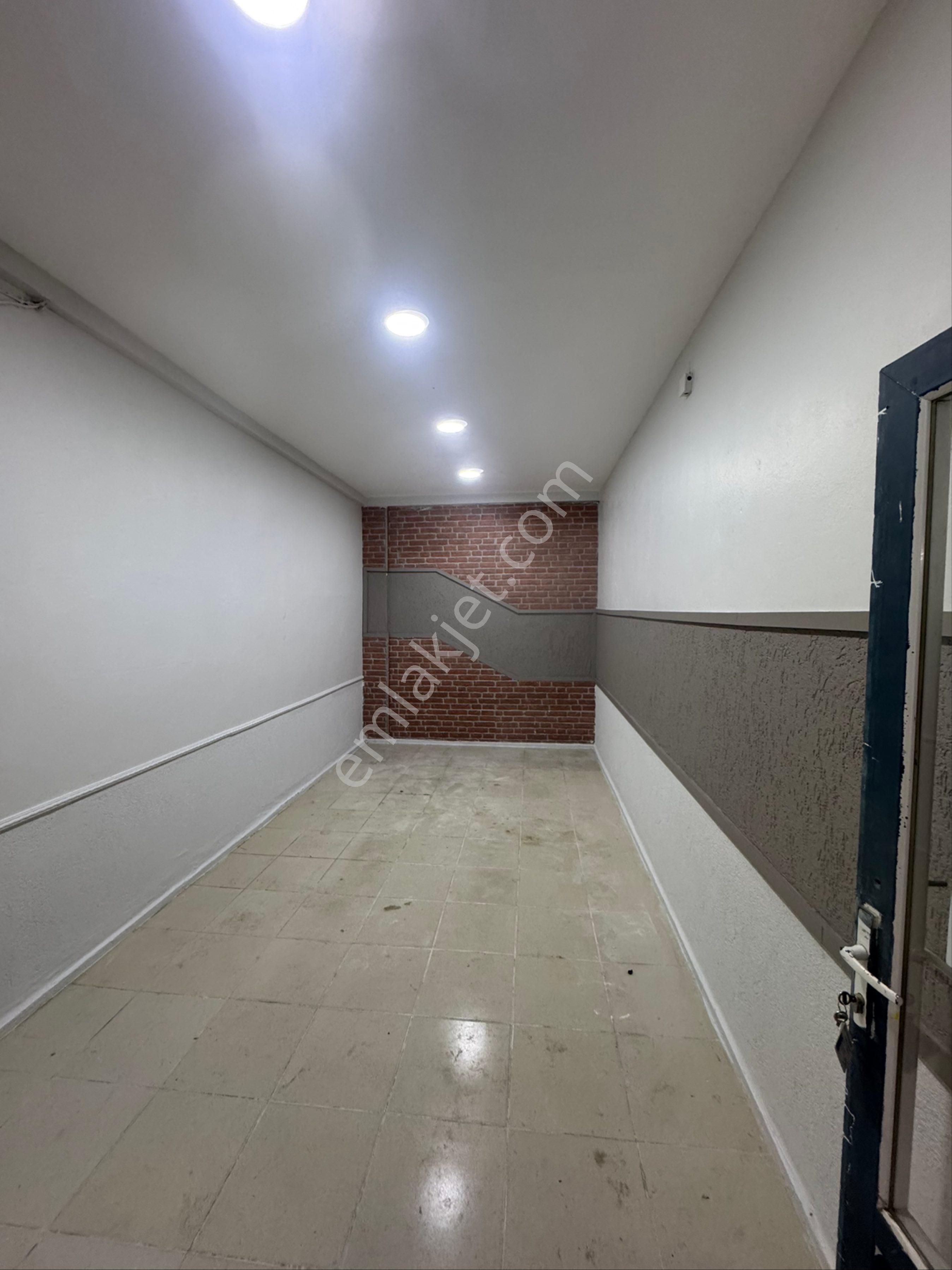 Kırklareli Merkez 100 Yıl Caddessi Pasaj İçi Kiralık İş Yeri - Görsel 9