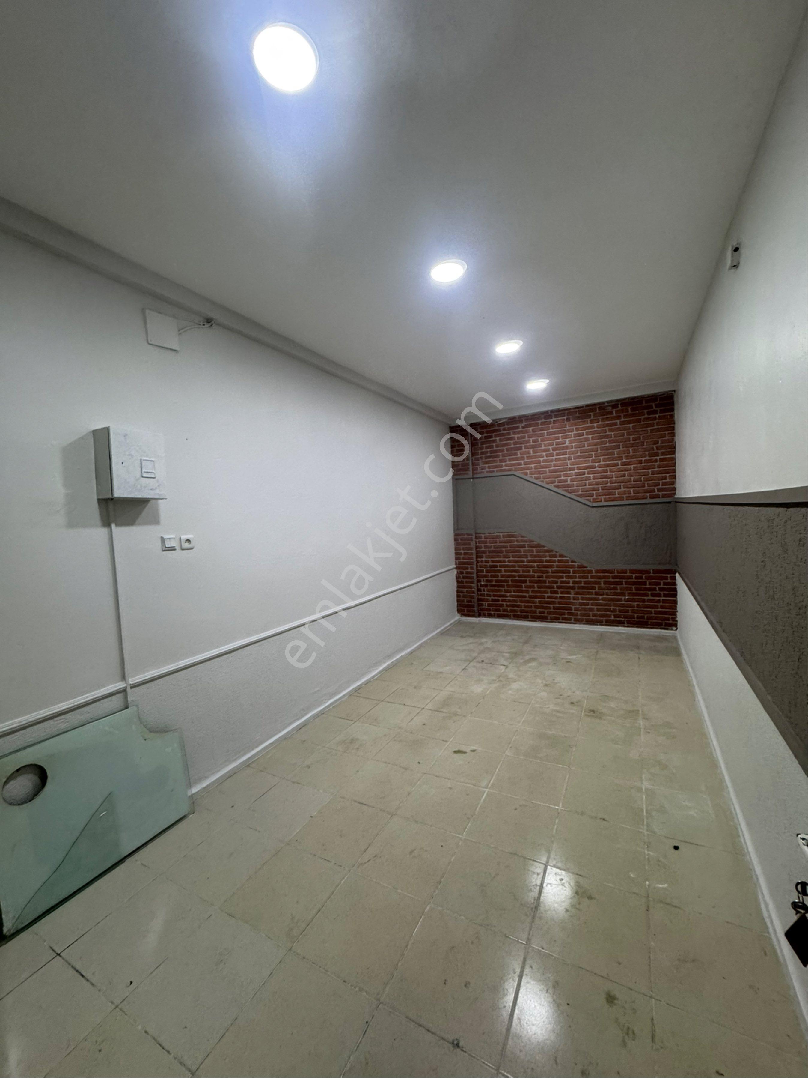 Kırklareli Merkez 100 Yıl Caddessi Pasaj İçi Kiralık İş Yeri - Görsel 10
