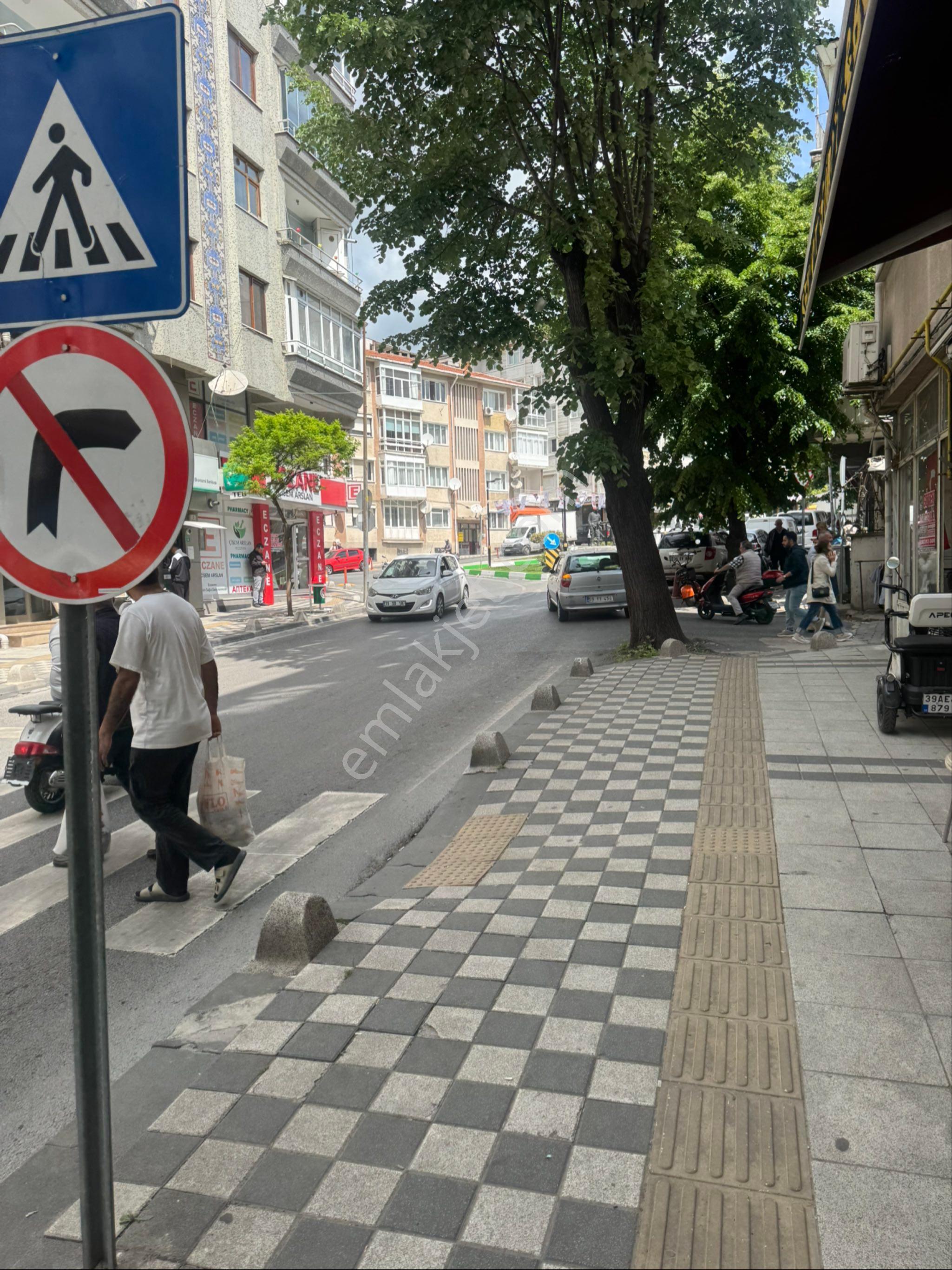 Kırklareli Merkez 100 Yıl Caddessi Pasaj İçi Kiralık İş Yeri - Görsel 2