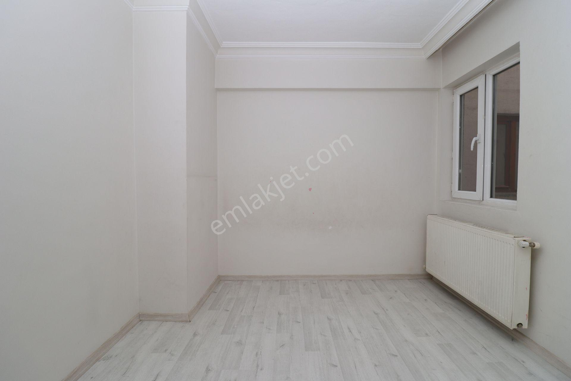 Akif'ten Etimesgut Elvan'da Cadde Üstü Ara Kat Yapılı 3+1 Daire - Görsel 16