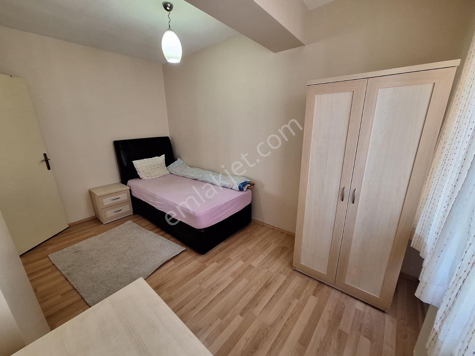 İnönü Mahallesi'nde Öztan Sitesi'nde 2+1 Kiralık Eşyalı Daire - Görsel 2
