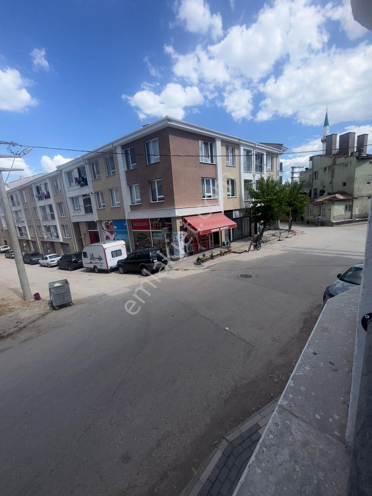 Sütlüce Uluzafer Caddesi Üzerinde Satılık 2+1 Sıfır Daire - Görsel 14