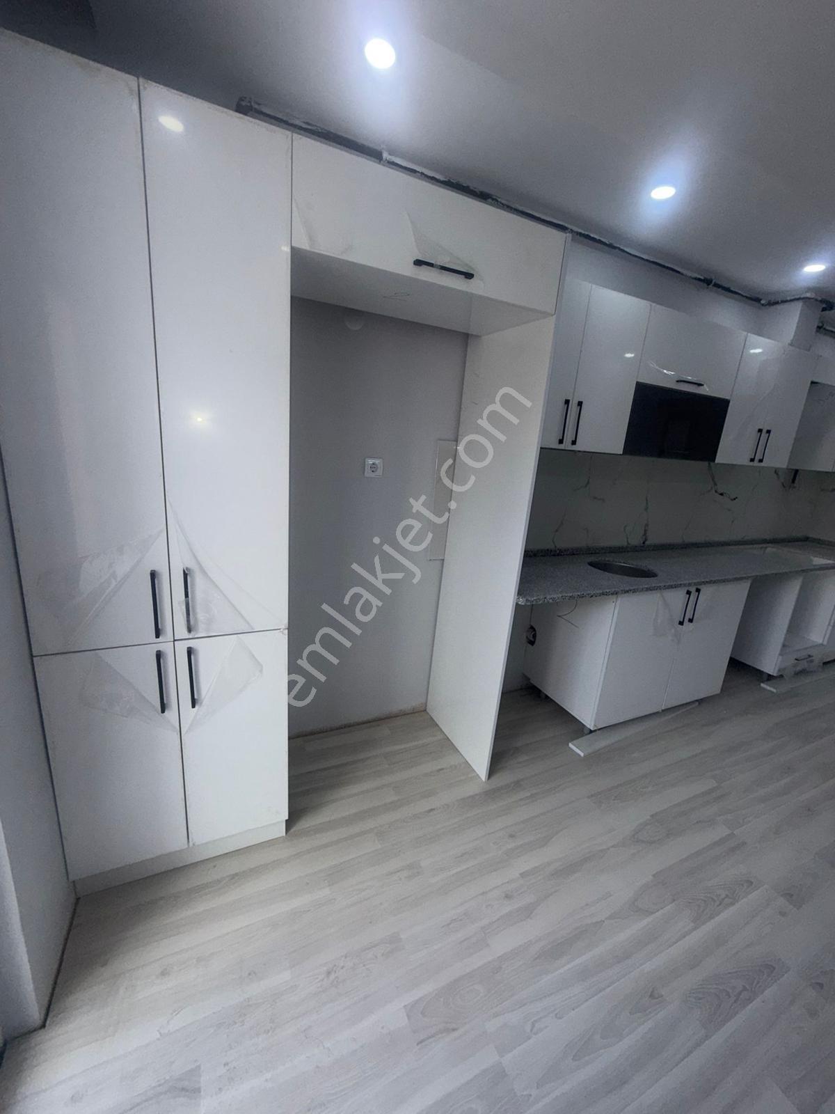 Sütlüce Uluzafer Caddesi Üzerinde Satılık 2+1 Sıfır Daire - Görsel 8