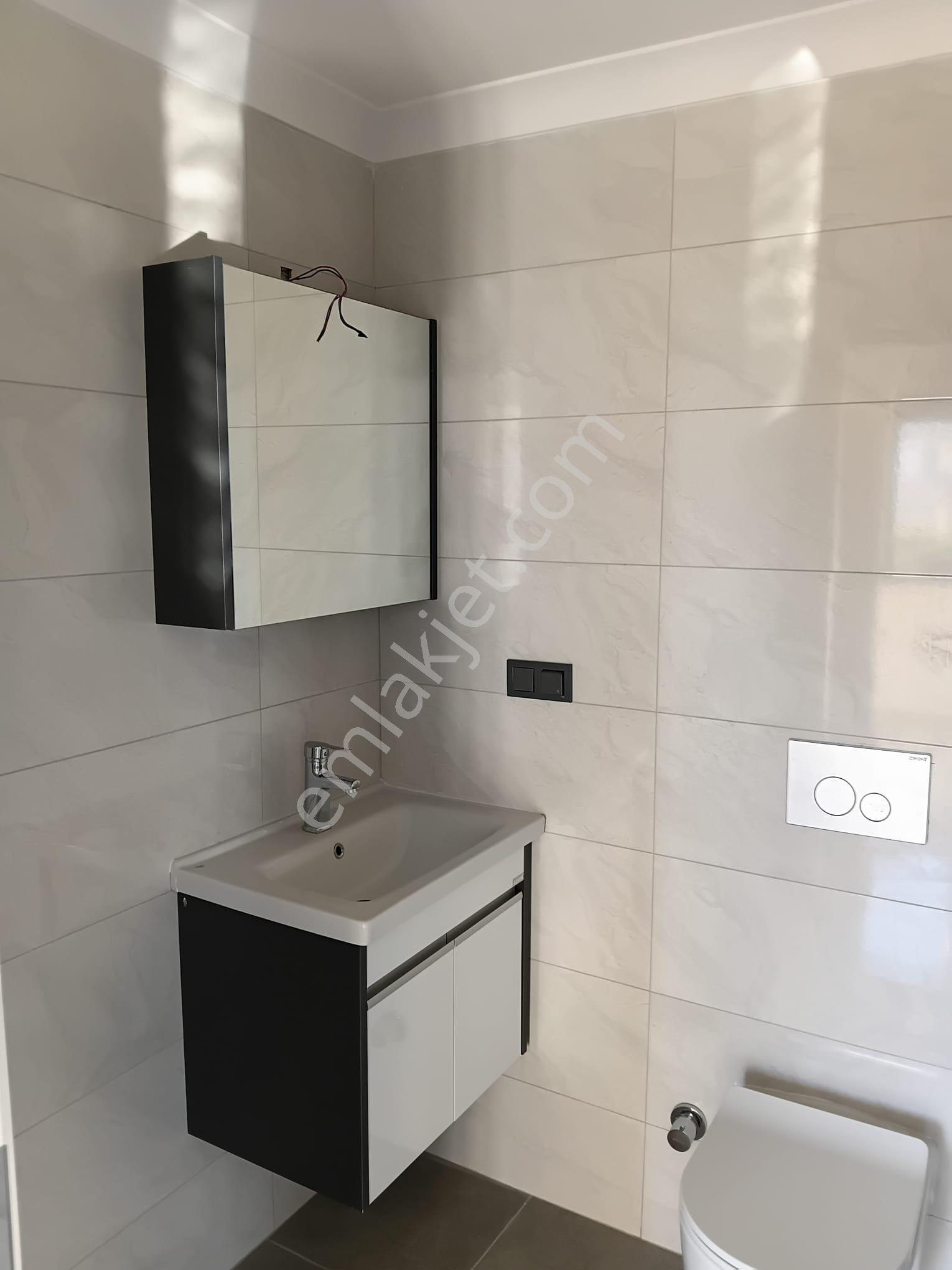 Alanya Mahmutlar'da, Aral 3 Residans'ta Güney Cepheli Kiralık 1+1 Daire - Görsel 9