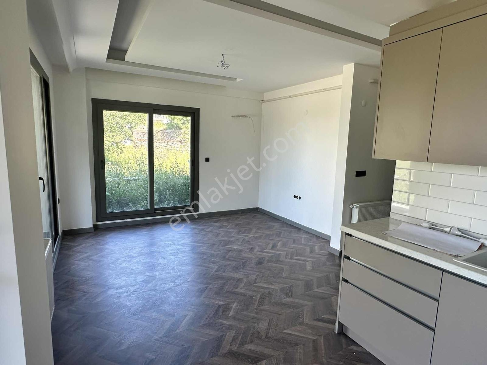 Geniş Bahçe Kullanımlı, Doğalgazlı, 1+1 Kiralık Daire (55m²) - Görsel 21