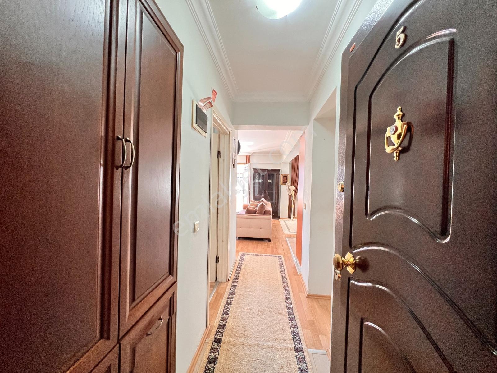 Marmaris Hatipirimi Mahallesinde Üç Cephesi Açık 3+1 Ferah Daire - Görsel 15