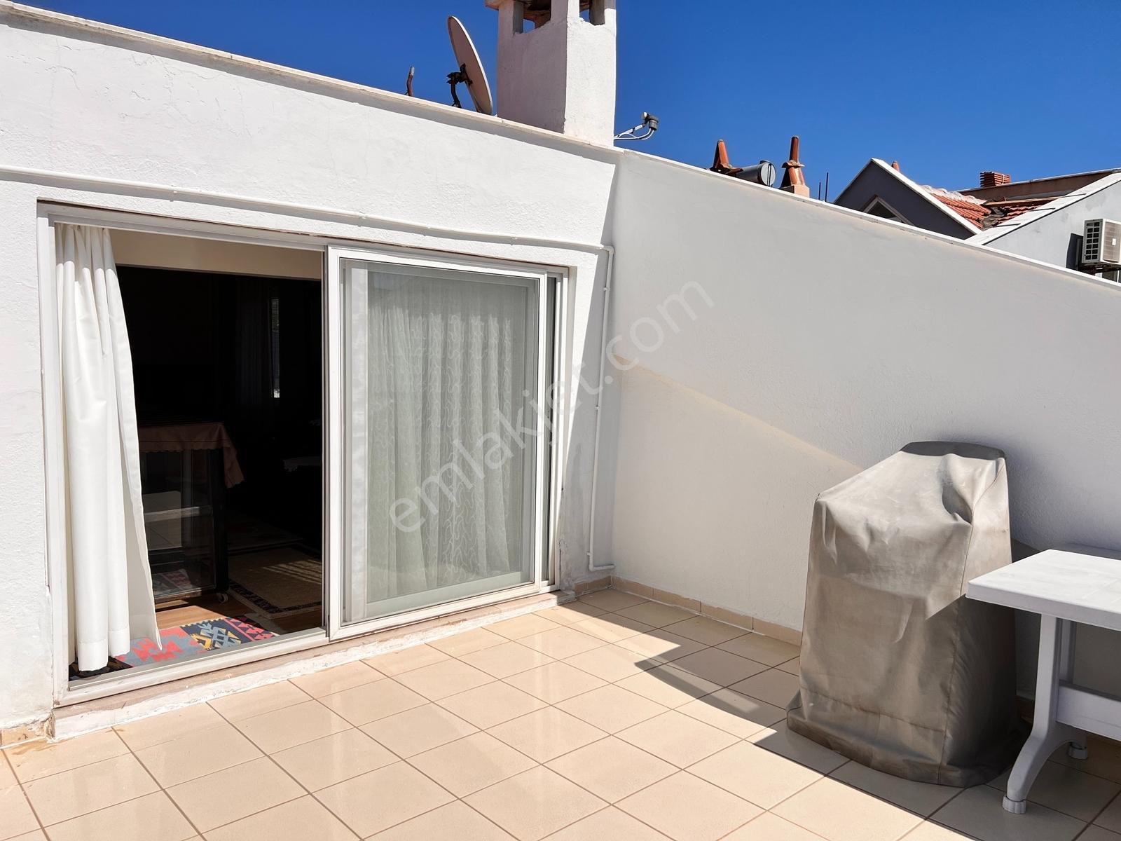 Marmaris Hatipirimi Mahallesinde Üç Cephesi Açık 3+1 Ferah Daire - Görsel 16