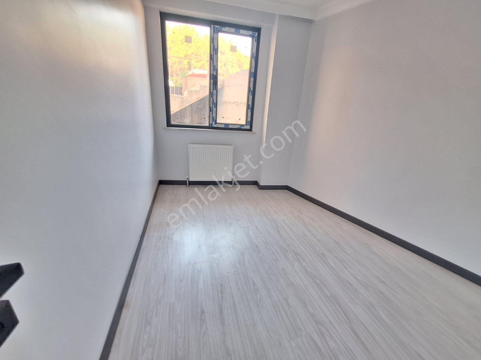 Çayırova Şelale Parka Yakın 4+1 Ters Dubleks Etrafı Açık Sıfır - Görsel 3