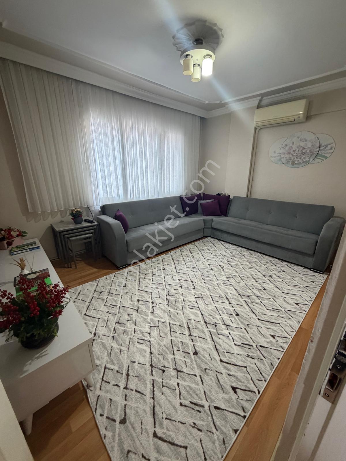 Demetten Önü Açık Full Tadilatlı Kapalı Mutfak Satılık Daire ...