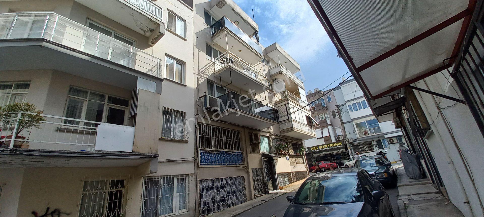 Balçova Fevzi Çakmak 2+1 Kiralık Ara Kat Daire - Görsel 15
