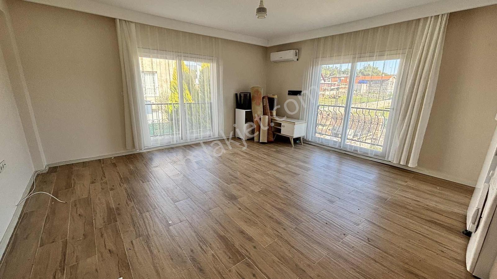Bornova Çıçekliköy'de Kıralık 1 + 1 Daıre - Görsel 24