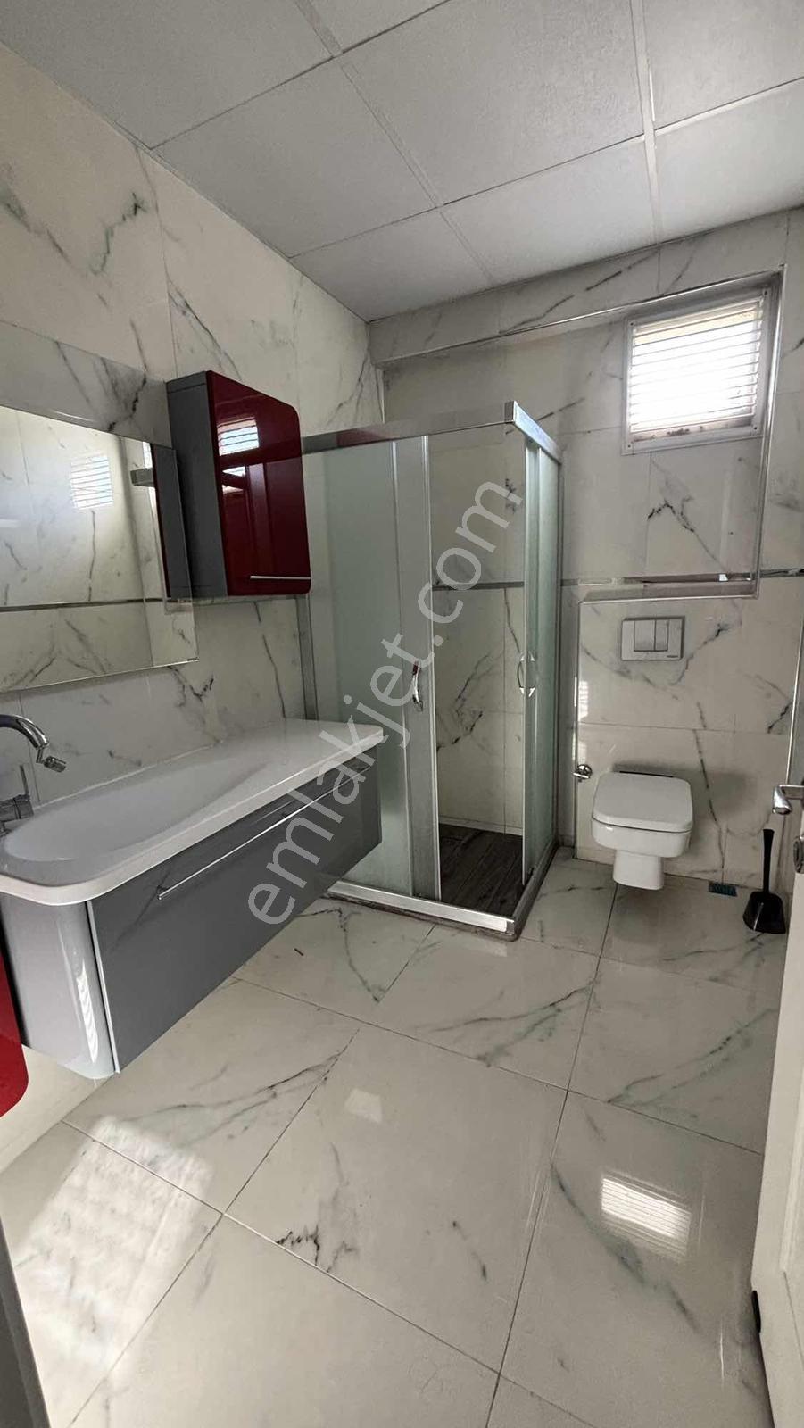 Bornova Çıçekliköy'de Kıralık 1 + 1 Daıre - Görsel 11