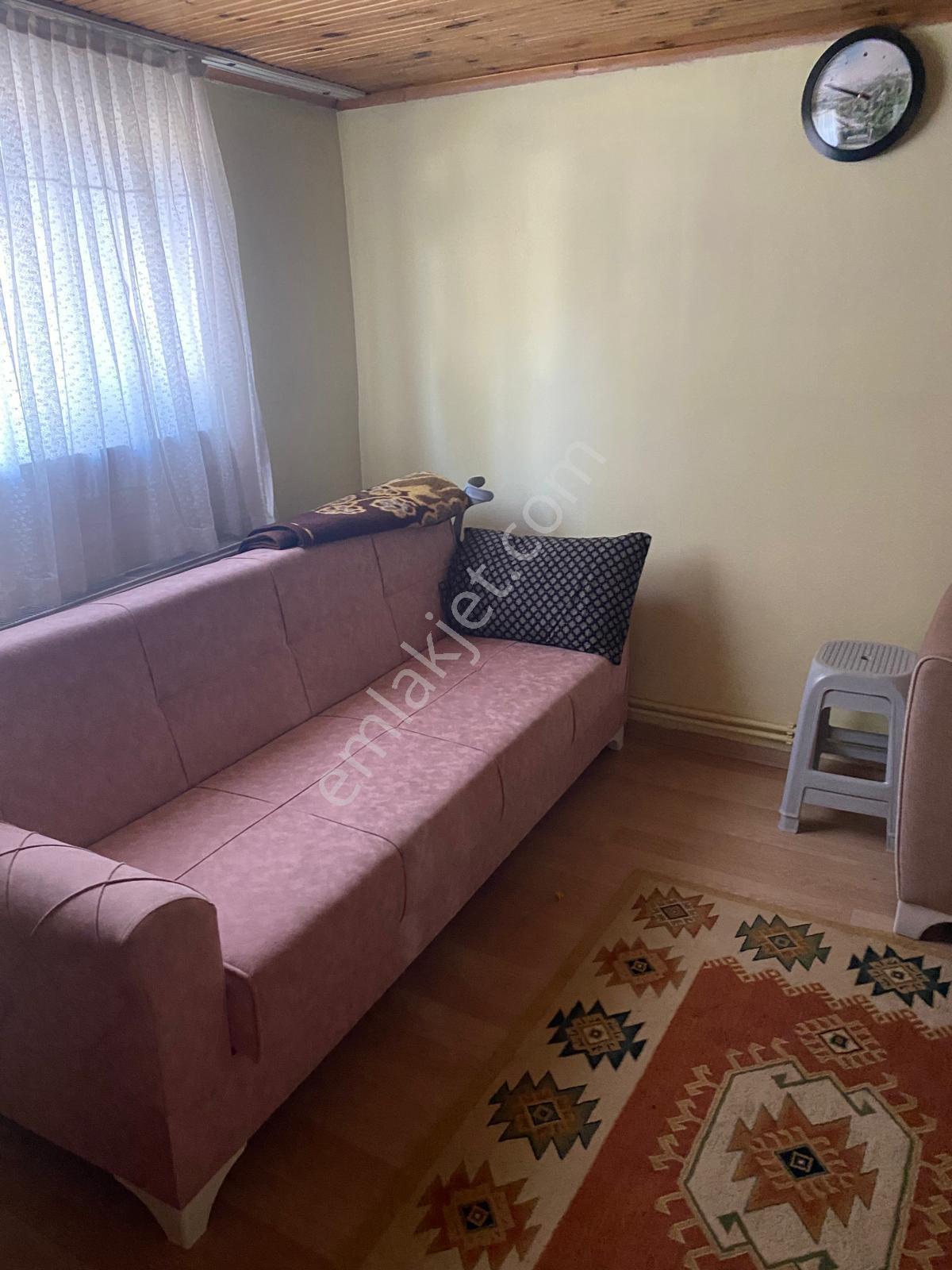 Çalışkan Emlak'tan Satılık Gümüşhacıköy'de 2 Katlı Müstakil Ev - Görsel 8